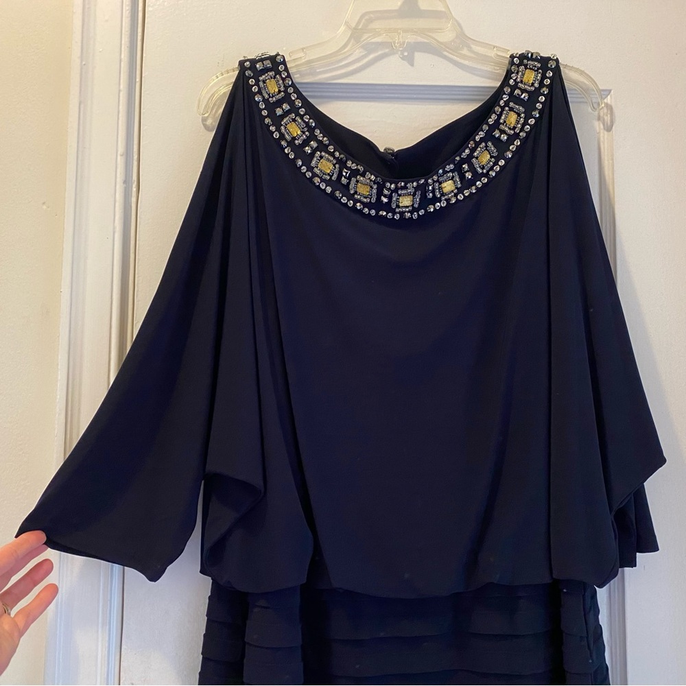 Xscape by Joanna Chen 18W - navy blue, neck embellishment, split sleeve - Picture 5 of 7